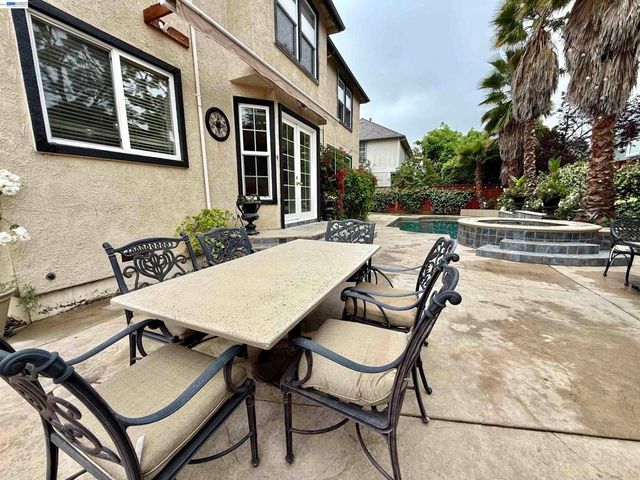 1284 Riesling Cir, Livermore, CA 94550