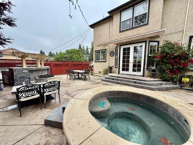 1284 Riesling Cir, Livermore, CA 94550
