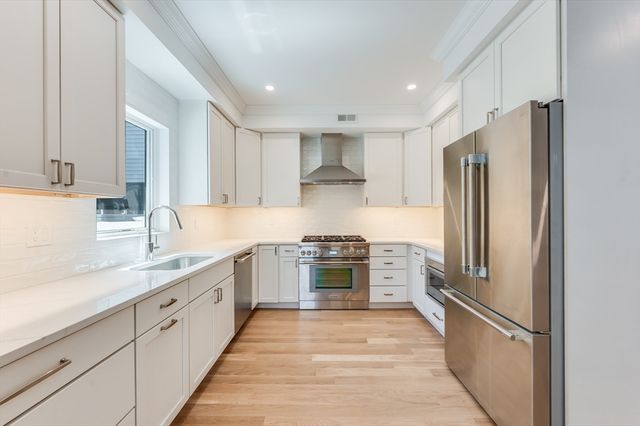 147 West Eighth Street, Boston, MA 02127