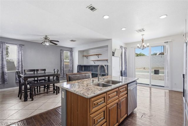 6062 Adobe Summit Avenue, Las Vegas, NV 89110
