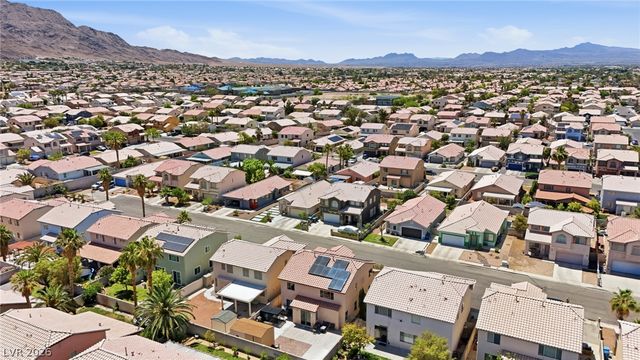 6062 Adobe Summit Avenue, Las Vegas, NV 89110