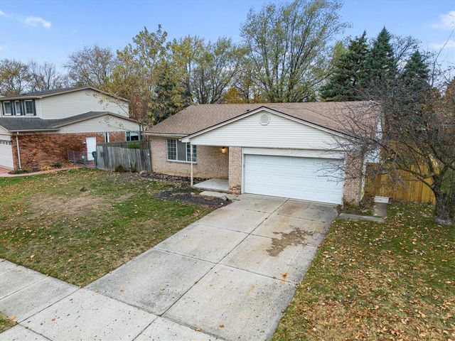 1735 Crestline Drive, Troy, MI 48083