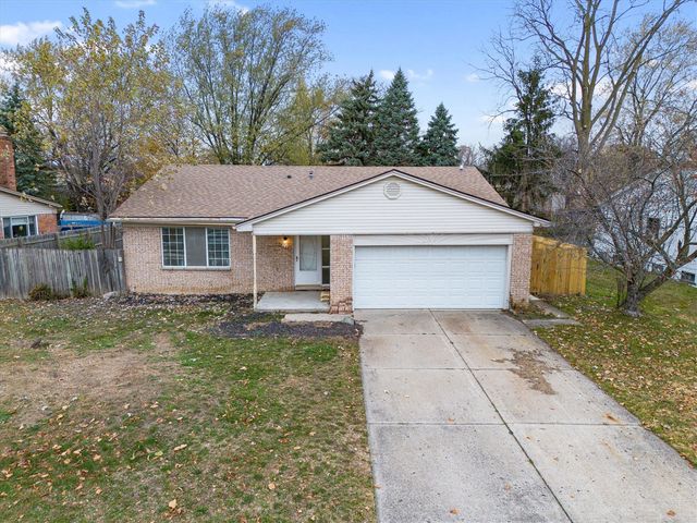 1735 Crestline Drive, Troy, MI 48083