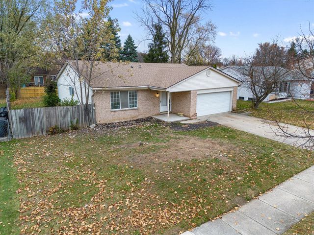 1735 Crestline Drive, Troy, MI 48083