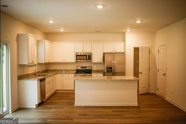 386 Red Dragon Drive, Jefferson, GA 30549