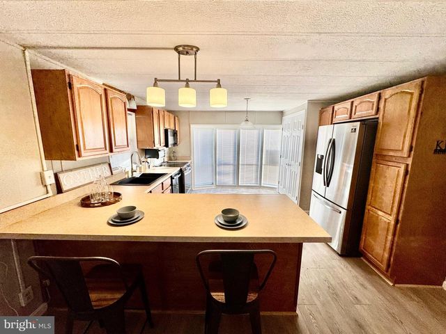 276 5TH, Lothian, MD 20711