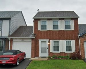 1458 OXFORD Street 1458, Carol Stream, IL 60188