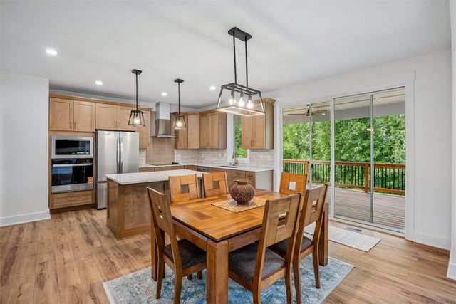5380 Carter Court, Johnston, IA 50131