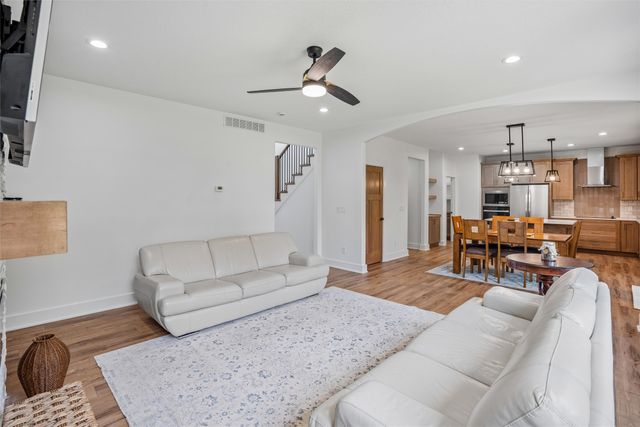 5380 Carter Court, Johnston, IA 50131