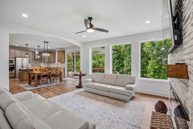5380 Carter Court, Johnston, IA 50131