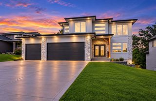 5380 Carter Court, Johnston, IA 50131