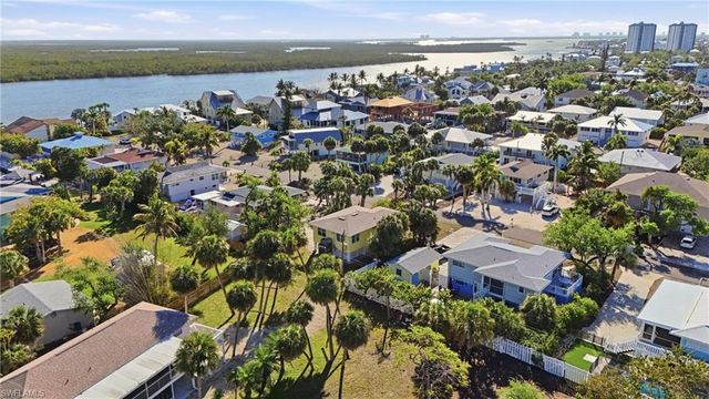 123 Andre Mar DR, Fort Myers Beach, FL 33931