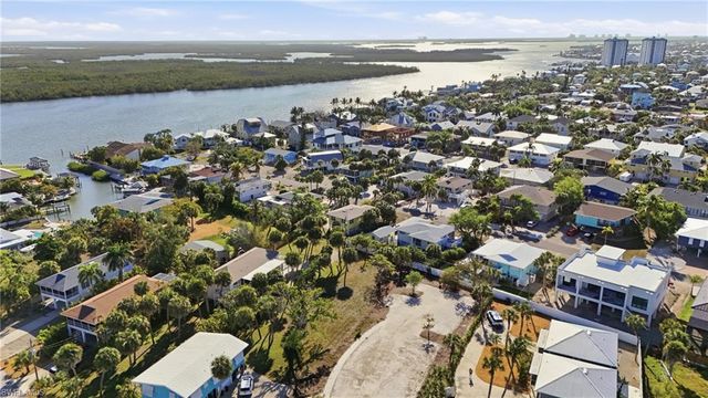 123 Andre Mar DR, Fort Myers Beach, FL 33931