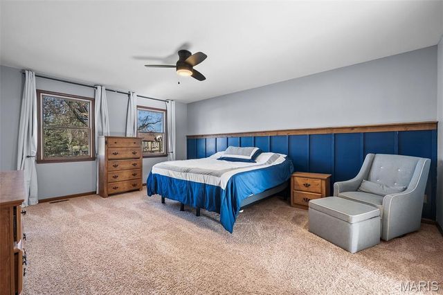 120 Hunters Pointe Drive, St Charles, MO 63304