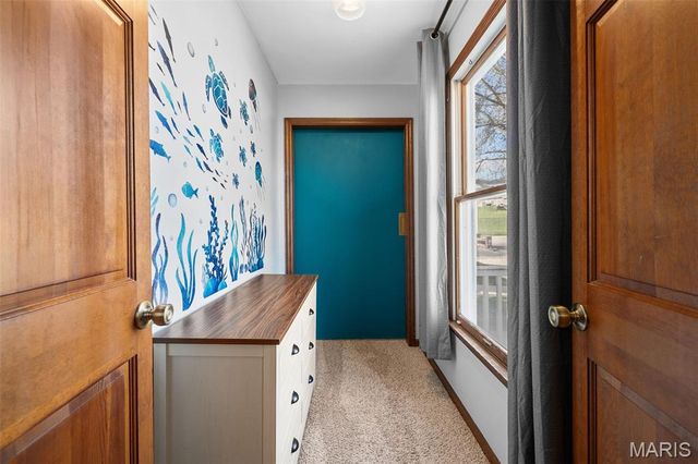 120 Hunters Pointe Drive, St Charles, MO 63304