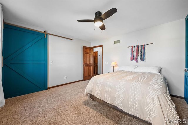 120 Hunters Pointe Drive, St Charles, MO 63304