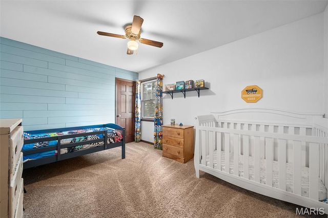 120 Hunters Pointe Drive, St Charles, MO 63304