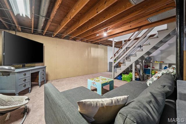 120 Hunters Pointe Drive, St Charles, MO 63304