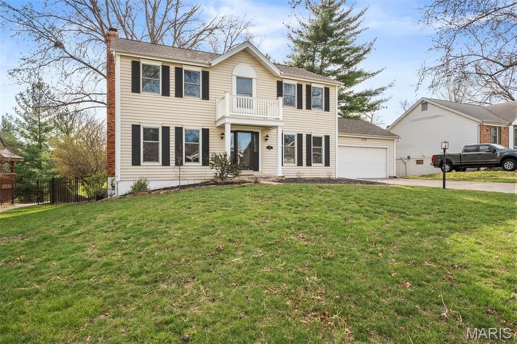 120 Hunters Pointe Drive, St Charles, MO 63304