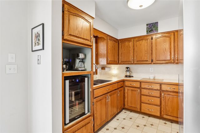 1711 34th Street NE, Cedar Rapids, IA 52402