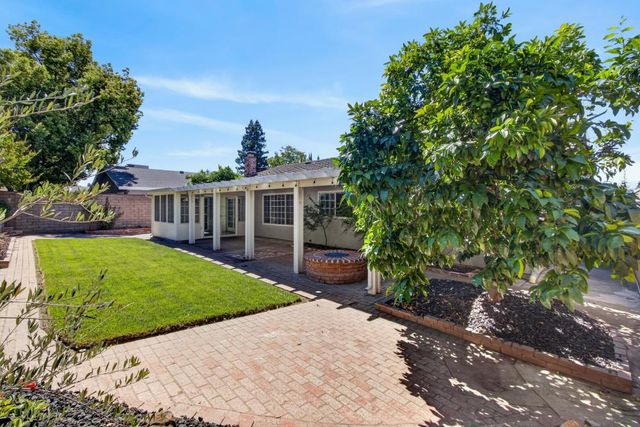 6766 Connemara Cir, Citrus Heights, CA 95621