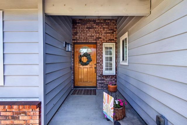 6766 Connemara Cir, Citrus Heights, CA 95621