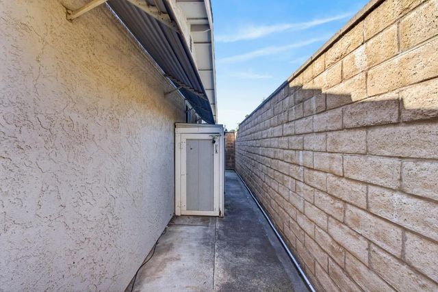 6766 Connemara Cir, Citrus Heights, CA 95621
