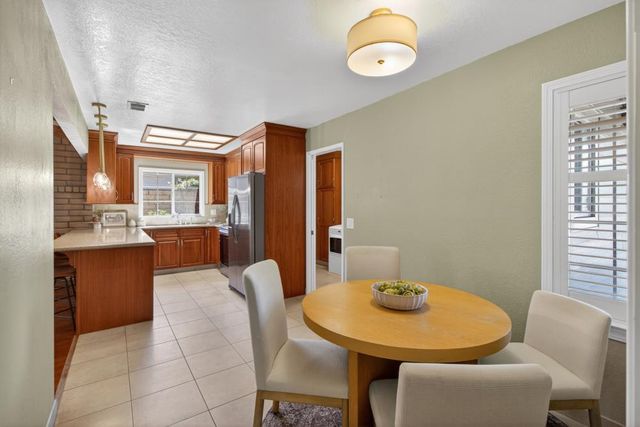 6766 Connemara Cir, Citrus Heights, CA 95621
