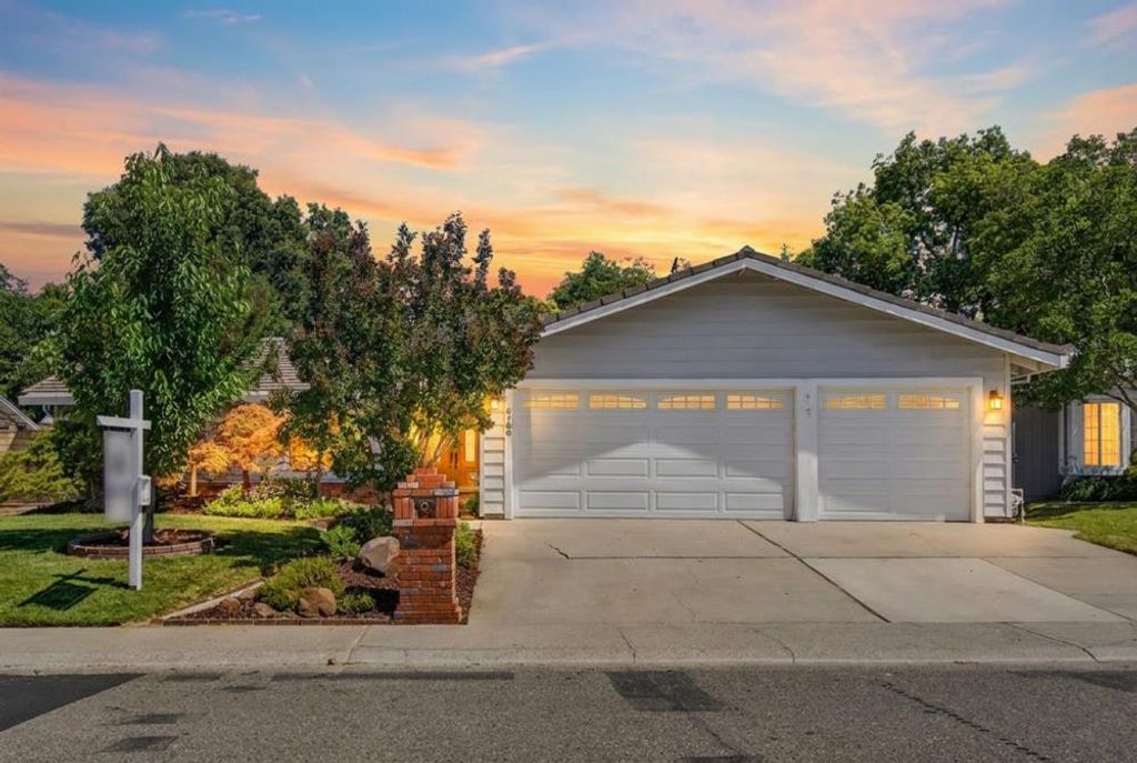 6766 Connemara Cir, Citrus Heights, CA 95621