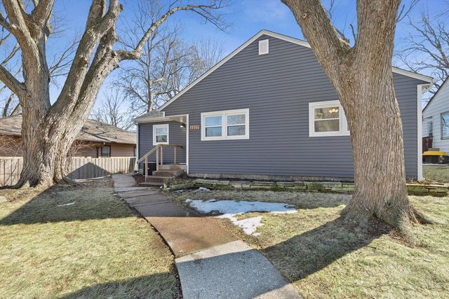 2217 W 13TH Street, Davenport, IA 52804