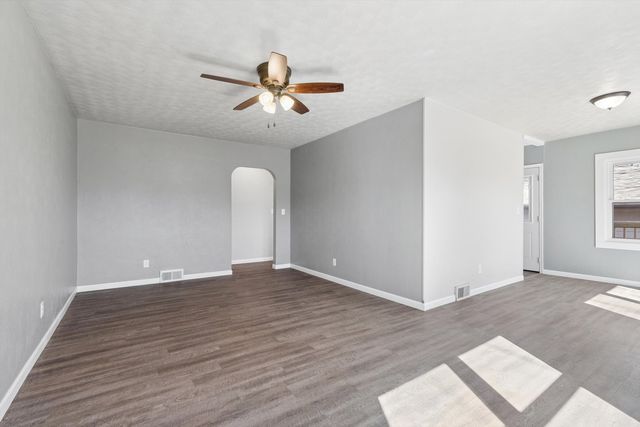 2217 W 13TH Street, Davenport, IA 52804