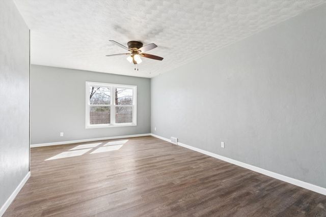 2217 W 13TH Street, Davenport, IA 52804