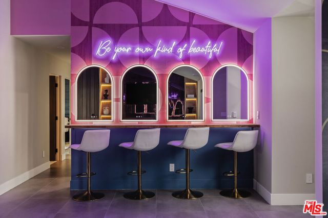 1170 E El Conquistador, Palm Springs, CA 92262