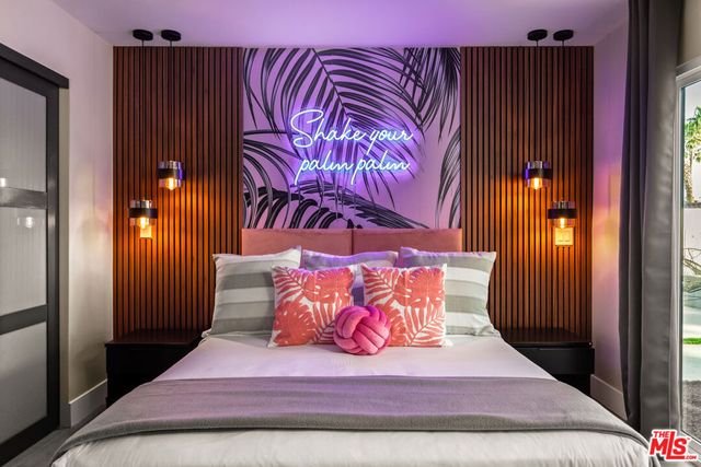 1170 E El Conquistador, Palm Springs, CA 92262