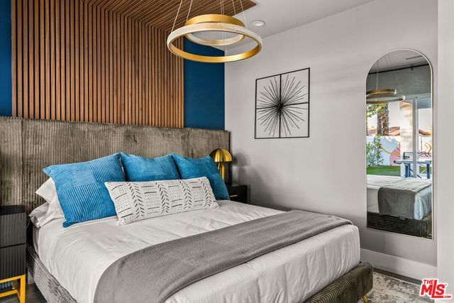 1170 E El Conquistador, Palm Springs, CA 92262