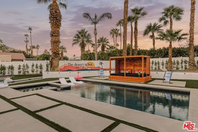 1170 E El Conquistador, Palm Springs, CA 92262