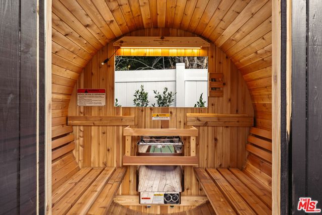 1170 E El Conquistador, Palm Springs, CA 92262