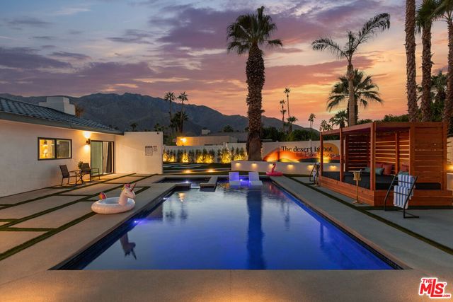 1170 E El Conquistador, Palm Springs, CA 92262