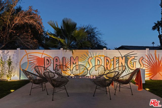 1170 E El Conquistador, Palm Springs, CA 92262