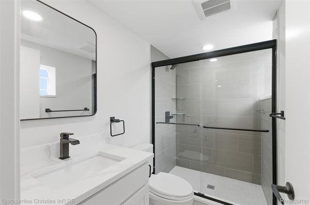 2629 Coral Drive, Troy, MI 48085