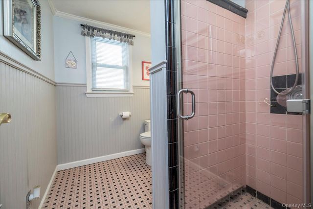 158 Roosevelt Avenue, Freeport, NY 11520