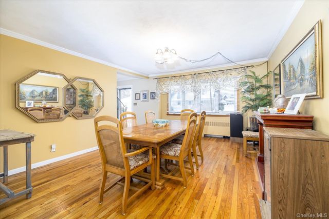 158 Roosevelt Avenue, Freeport, NY 11520