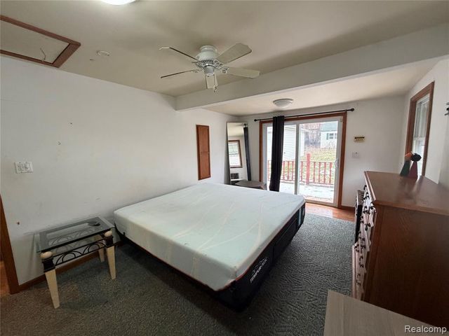 3294 Huggins Avenue, Flint, MI 48506