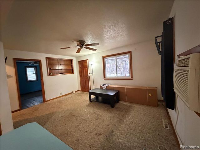 3294 Huggins Avenue, Flint, MI 48506