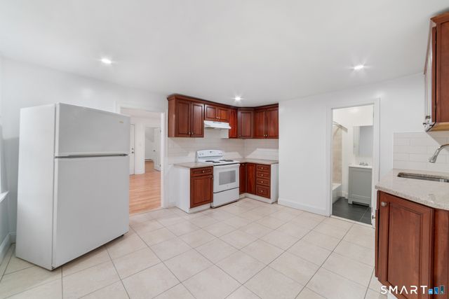 23 James Street, Waterbury, CT 06708