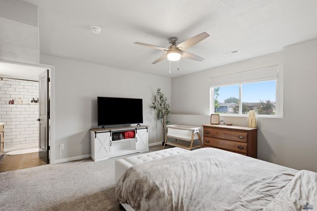 4625 WISTERIA CT, Rapid City, SD 57701