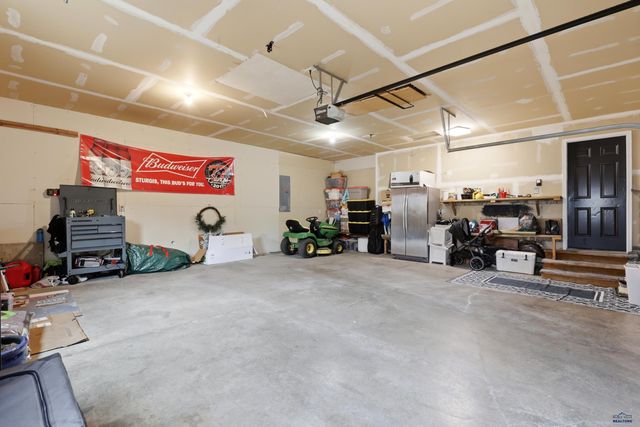 4625 WISTERIA CT, Rapid City, SD 57701