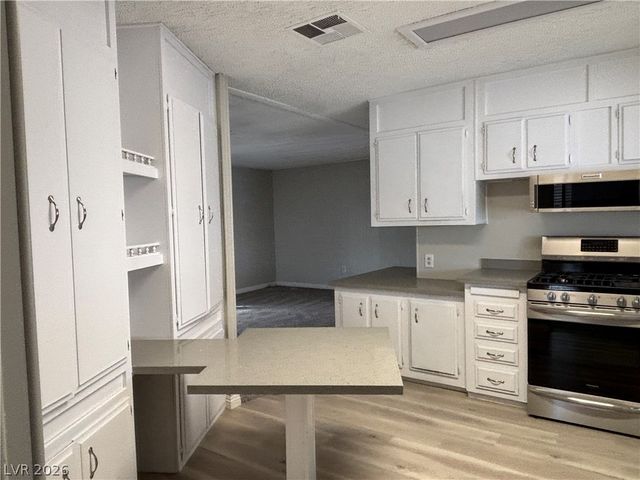 3357 Isle Royale Drive, Las Vegas, NV 89122