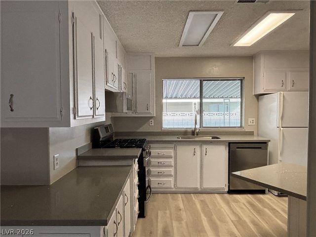 3357 Isle Royale Drive, Las Vegas, NV 89122