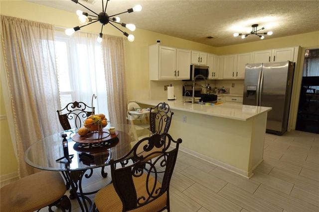 824 Whitehaven Lane, Lawrenceville, GA 30043